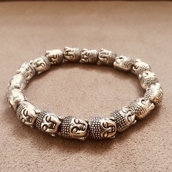✨NWOT✨Unique Tibetan Silver Buddha Head Bracelet - Picture 6 of 8